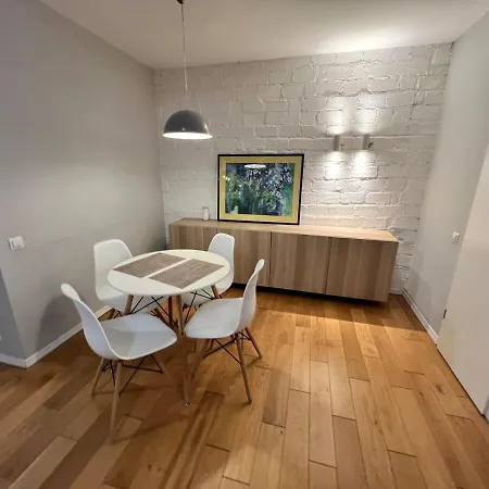 Stylish Downtown Balcony Apartment